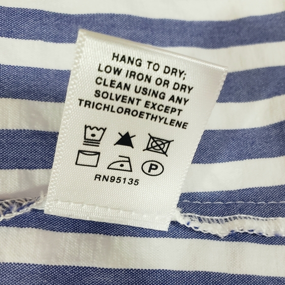 Lafayette 148 New York Blouse  Sleeveless Button Front Blue White Stripe - Picture 13 of 13